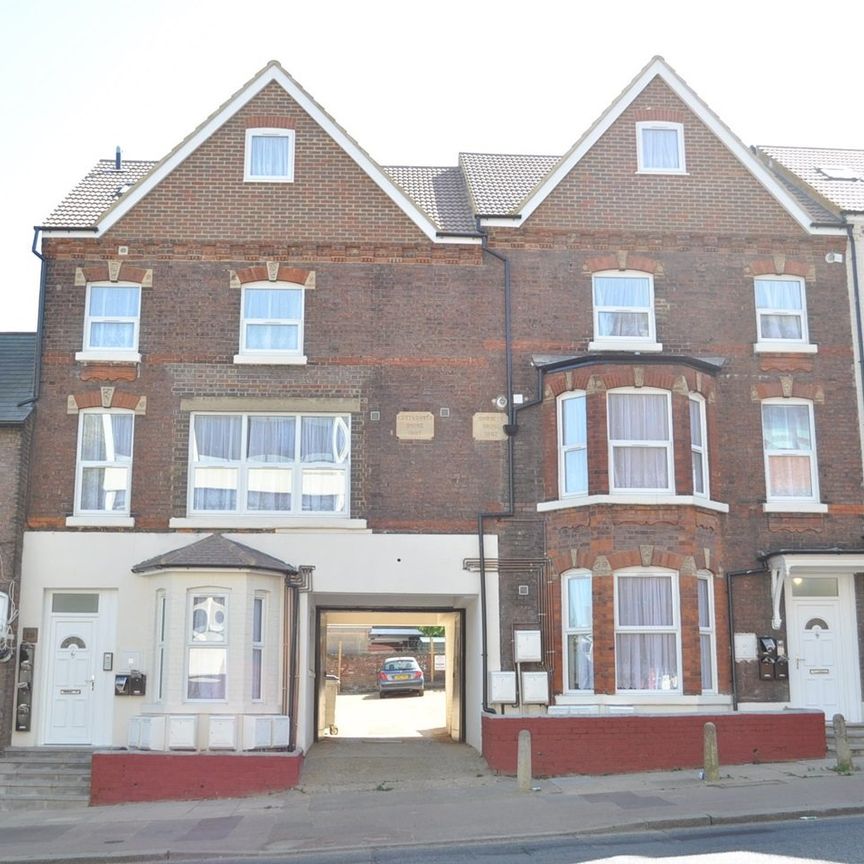 1 Bed Flat, Cardiff Road, LU1 - Photo 1