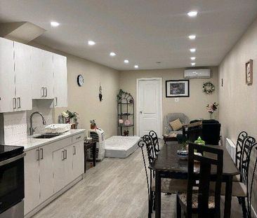 newly renovated 4 1/2 apartment for rent - ALL INCLUDED - Photo 2