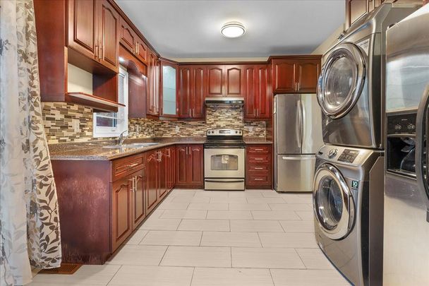 For Lease - 6581 Song Bird Crescent Unit# (Upper), Mississauga, Ontario - Photo 1