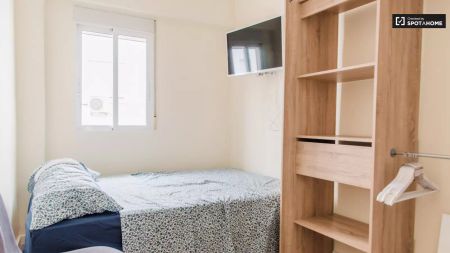 4-bedroom apartment for rent in En Corts - Foto 5