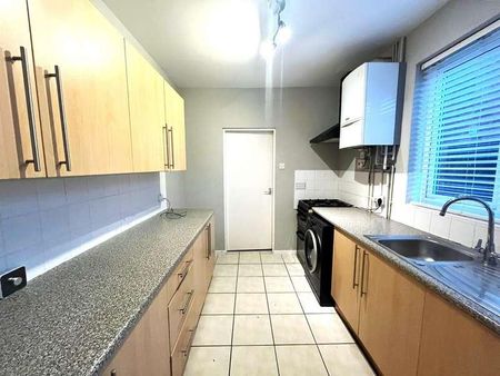 Lichfield Road, Sutton Coldfield, B74 - Photo 4