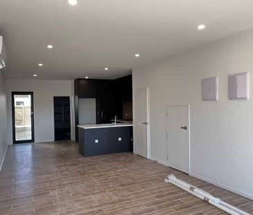 Modern townhouse - Two Living - Photo 4