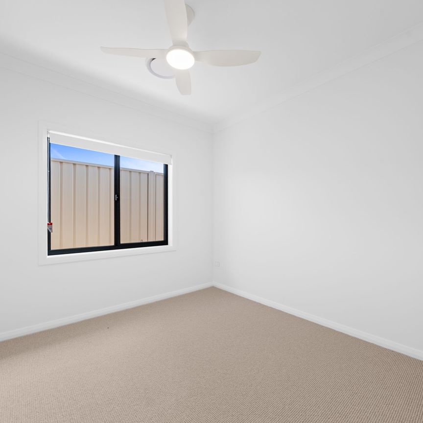 1/160 Muttama Parade, Gobbagombalin NSW 2650 - Photo 1