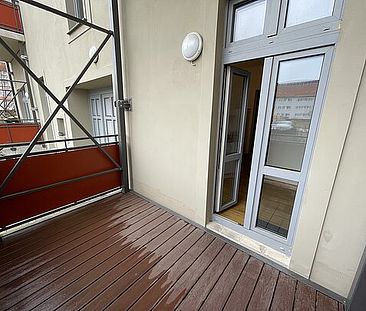 *Einraumwohnung höchster Qualitätsverbauung* mit EBK, Balkon, Echtholzelemente und SP - Foto 1