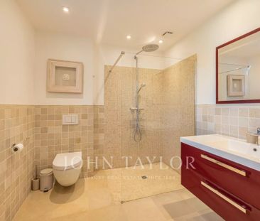 Maison à louer Mougins, Cote d'Azur, France16 500 EUR / Mois - Photo 5