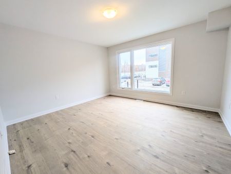 For Lease - 1124 Creekway Private, Kanata, Ontario - Photo 5