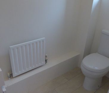 Fully Refurbished, Stylish 3 Bed Semi Detached House to Let in Grea... - Photo 5