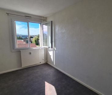 Location Appartement 4 pièces 75m² DIJON 21000 - Photo 6
