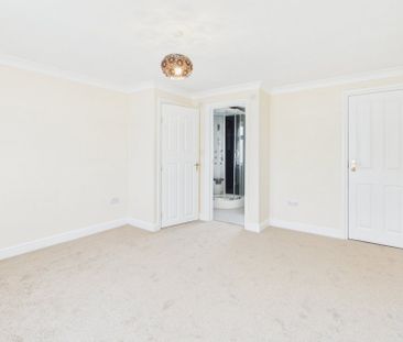 Hazell Way, Stoke Poges, Buckinghamshire,SL2 - Photo 4