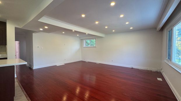For Lease - 435 Cummer Avenue Unit# (1 Lvl), Toronto, Ontario - Photo 1