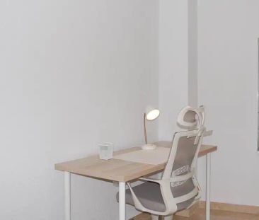 Piso de alquiler en Camino de Ronda, 132, Fígares - Photo 2