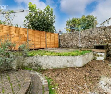 3 bedroom apartment to rent - Photo 4