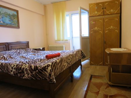 3 rooms apartment for rent Center Iasi # code 415 - Fotografie 2