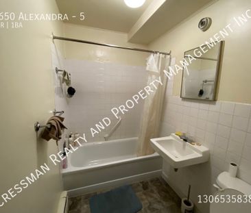 1 bed 1 bath apartment located in Pioneer Village, Regina, SK - Photo 4