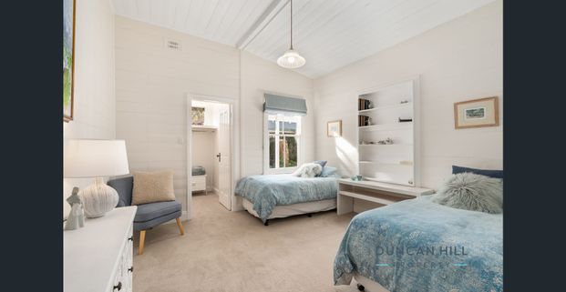 Beautiful Cottage - Photo 1