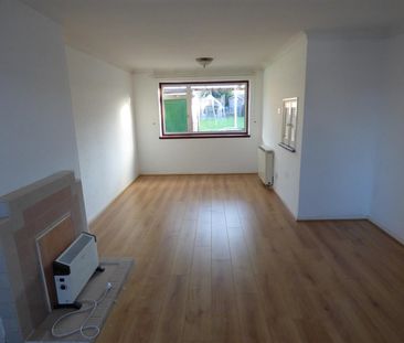 Oaktree Close, Moreton Morrell - Photo 1