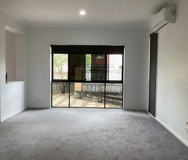 8 Shorehaven Place, Varsity Lakes, Qld 4227 - Photo 5