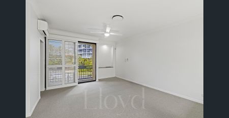 38 Tedder Avenue, Main Beach – Available from 8th December - Photo 4