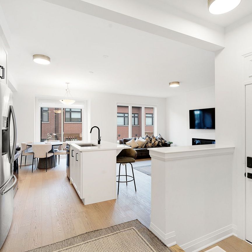 For Lease - 3079 Langdon Road, Oakville, Ontario - Photo 1