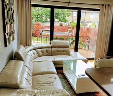 Lodge Avenue, Croydon, CR0 - Photo 2