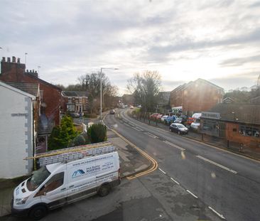 1-Bed Flat to Let on Lark Avenue, Penwortham, Preston - Photo 4