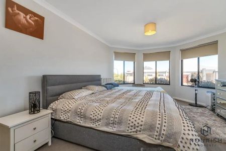 22 Fordham Avenue, Clarkson WA 6030 - Photo 2