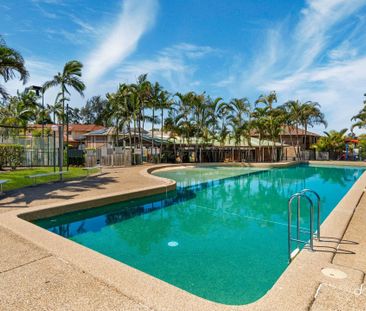 Spacious Townhouse in Secure Gated Complex With Pool Access - Photo 2