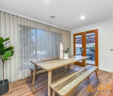 CHARMING FAMILY HOME - Photo 4