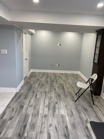 For Lease - 300 Miller Park Avenue, Bradford West Gwillimbury, Ontario - Photo 5