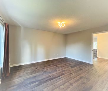 For Lease - 137 Bothwell Crescent, Newmarket, Ontario - Photo 6