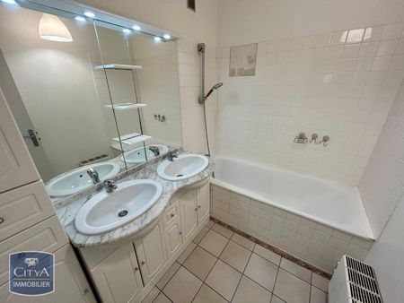 Location Appartement 5 pièces 104m² MAUREPAS 78310 - Photo 5