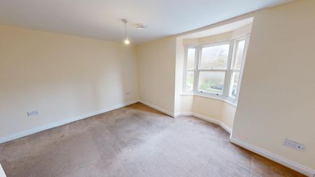 5 bedroom flat to rent - Photo 2