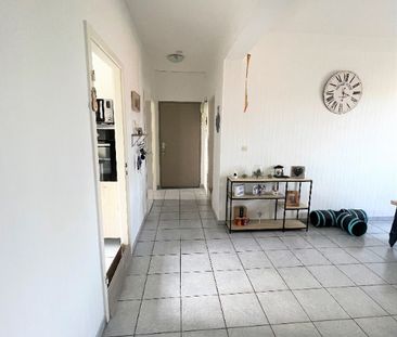 Location Appartement 5 pièces 74m² - Photo 2