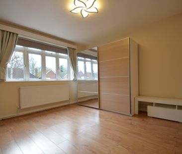 4 bedroom Detached house to rent - Photo 4