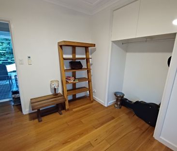 3-bedroom shared house, Sawyer Street - Photo 1