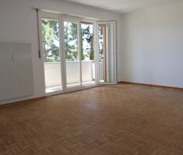 "Balkonwohnung mit grosszügigem Grundriss an grüner Lage!" - Photo 4