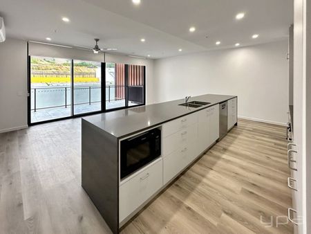 Your Gateway to Luxury: Coomera's Finest Apartment Living - Photo 3