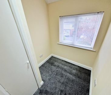 3 bedroom semi-detached house to rent - Photo 6