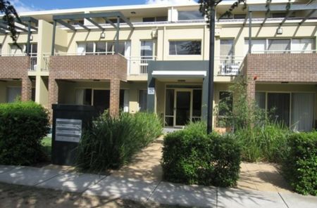 Stylish apartment in the perfect location - Photo 2