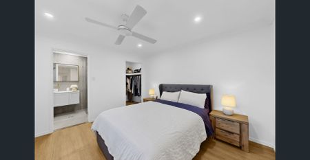 Immaculate Family Home in Prime Cleveland Cul-de-Sac - Photo 5