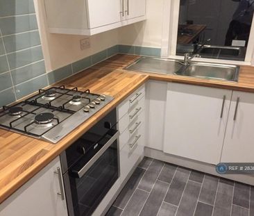 2 bedroom terraced house to rent - Photo 6