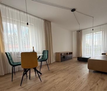 Komplet zariadený 2i byt centrum-na skok od Bulváru - Photo 1