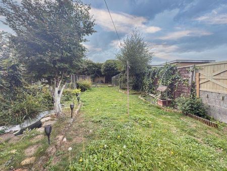 3 bedroom terraced house to rent - Photo 4