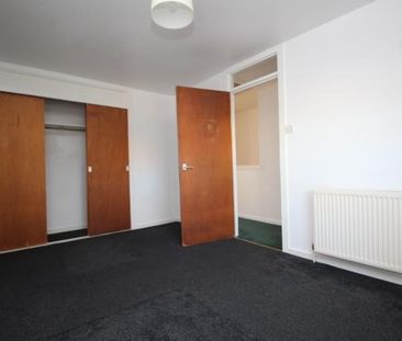 2 bedroom duplex to rent - Photo 2