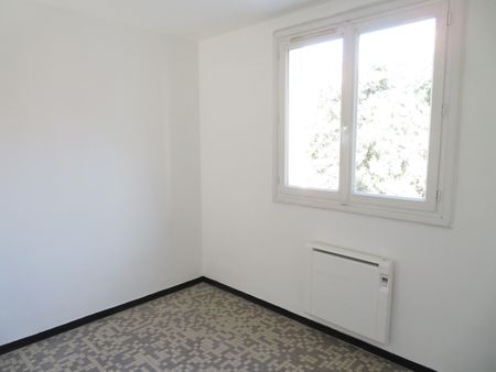 T3, Rue de Rivoli, 67m², 510€ H.C, Nîmes. - Photo 2