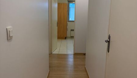 Appartement 3 pièces 66m2 REIMS 865 euros - Photo 3