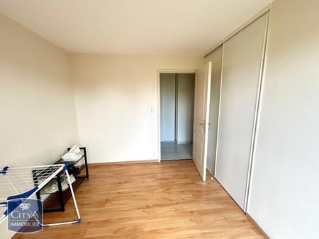 Location Appartement 3 pièces 48m² BOURG EN BRESSE 01000 - Photo 2