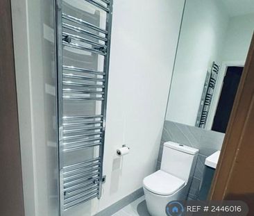 1 bedroom flat to rent - Photo 6