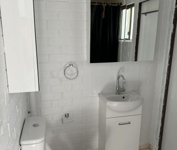 Home For Rent - Photo 4