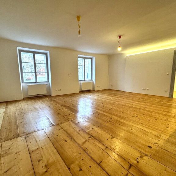 Erstbezug provisionsfrei: Toprenovierter 97m² Altbau mit Einbauküche im Renaissance-Juwel! - Photo 1